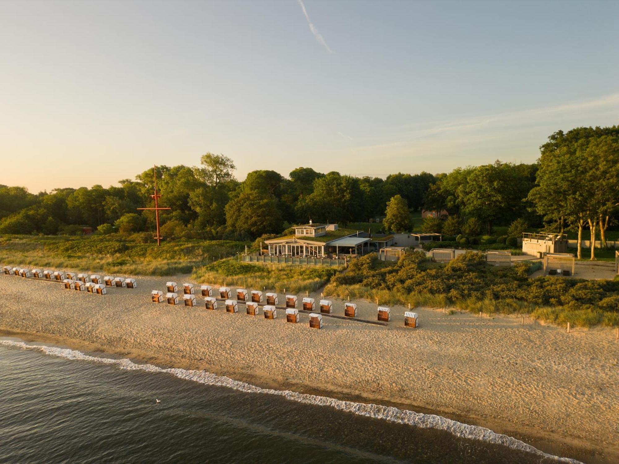 Weissenhaus Private Nature Luxury Resort Exterior photo